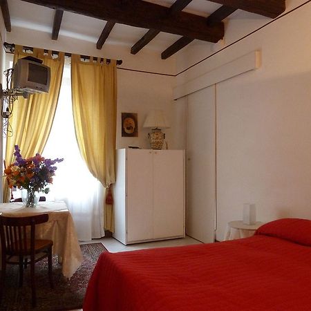 Bb Santa Rosa Bed & Breakfast วิแตร์โบ ภายนอก รูปภาพ