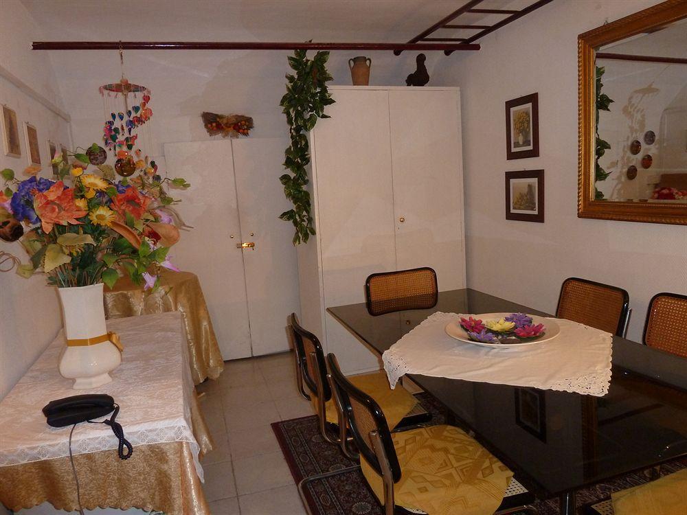 Bb Santa Rosa Bed & Breakfast วิแตร์โบ ภายนอก รูปภาพ