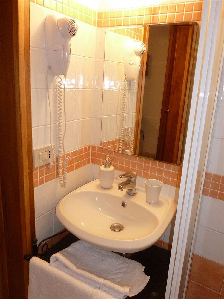 Bb Santa Rosa Bed & Breakfast วิแตร์โบ ภายนอก รูปภาพ