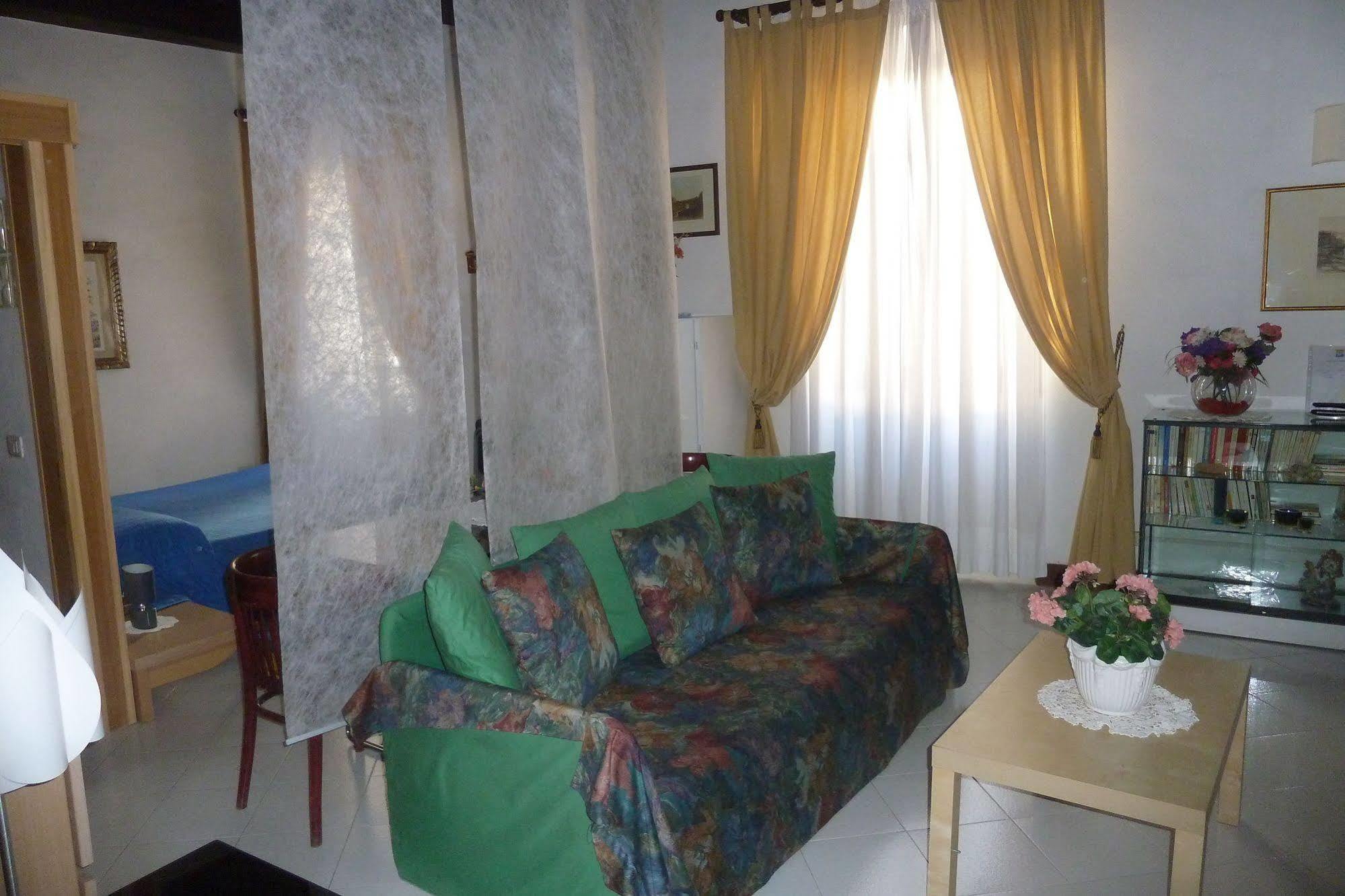 Bb Santa Rosa Bed & Breakfast วิแตร์โบ ภายนอก รูปภาพ
